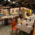 Novotel Centre Halles 4*