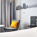 Novotel Centre Halles 4*