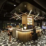Novotel Centre Halles 4*