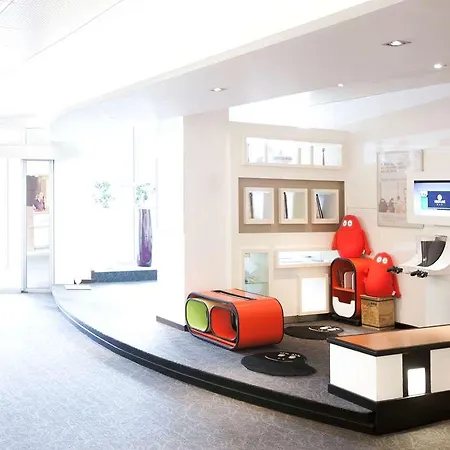 Novotel Centre Halles 4*