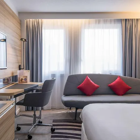 Hotel Novotel Centre Halles 4*