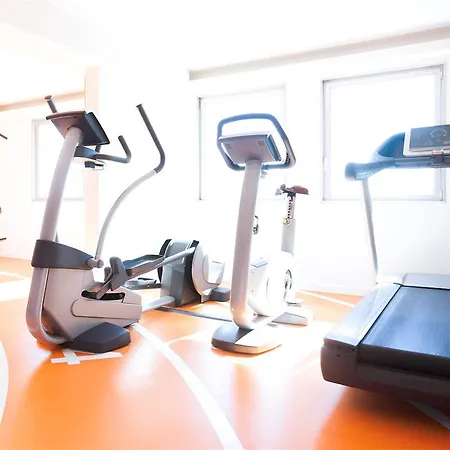 Hotell Novotel Centre Halles 4*