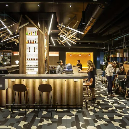 Novotel Centre Halles فندق