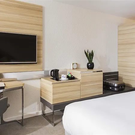 فندق Novotel Centre Halles 4*