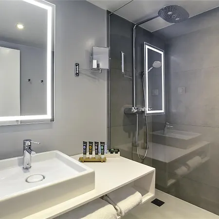 Hotel Novotel Centre Halles 4*