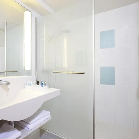 Novotel Centre Halles 4*