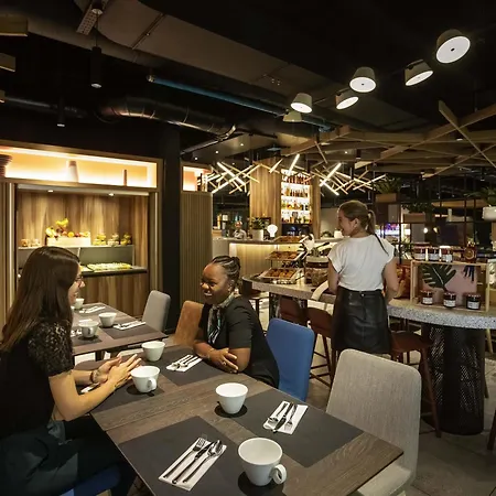 Novotel Centre Halles Hotel