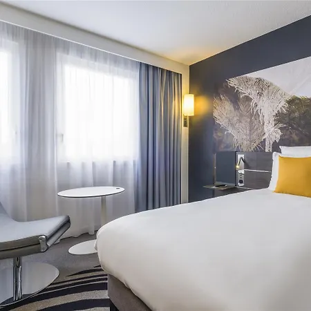 Novotel Centre Halles Hotel 4*