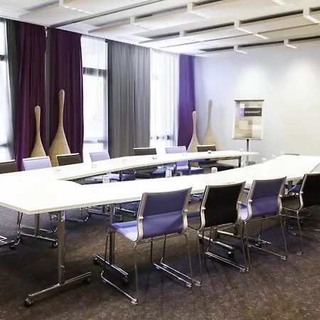 Novotel Centre Halles 4*