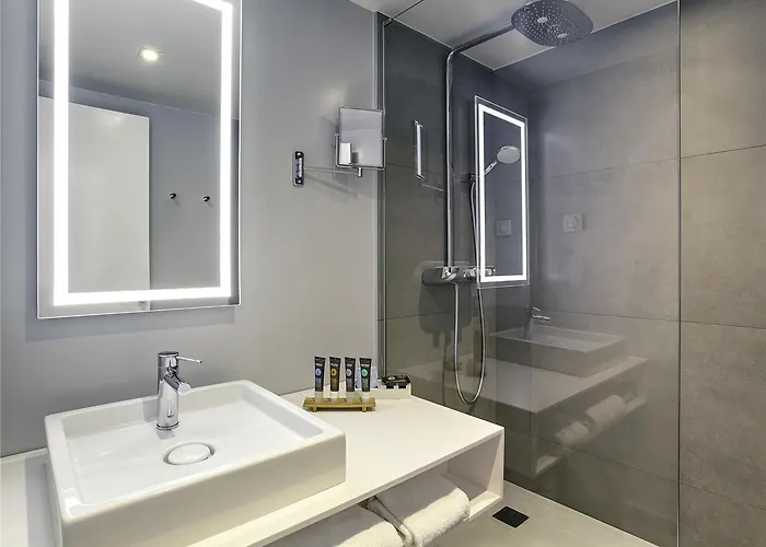 Hotel Novotel Centre Halles 4*