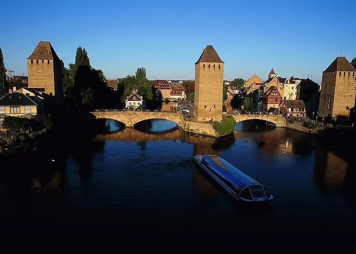 Novotel Centre Halles 4*