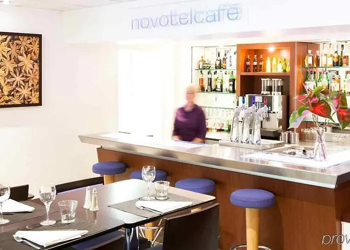 Novotel Centre Halles Hotel 4*
