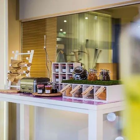 Hotel Novotel Centre Halles 4*