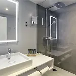 Отель Novotel Centre Halles 4*