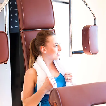 Novotel Centre Halles Otel 4*