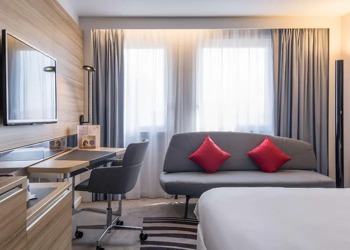 Hotel Novotel Centre Halles 4*