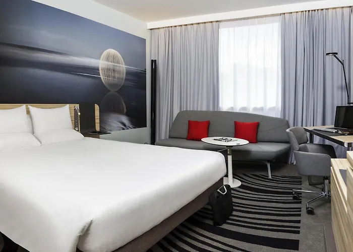 Novotel Centre Halles Hotel